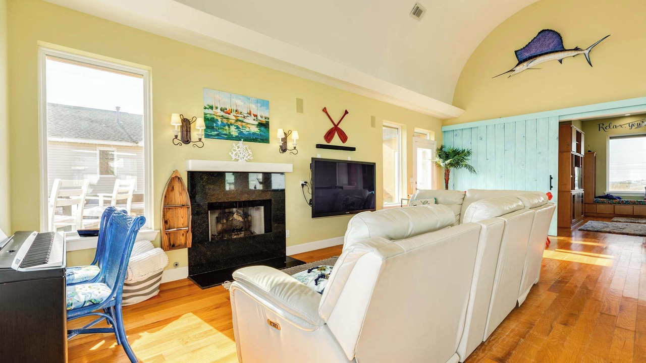 Photo of Livingroom in Jamaica Beach