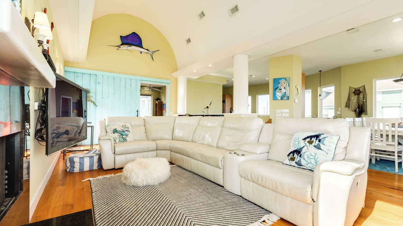 Photo of Livingroom in Jamaica Beach