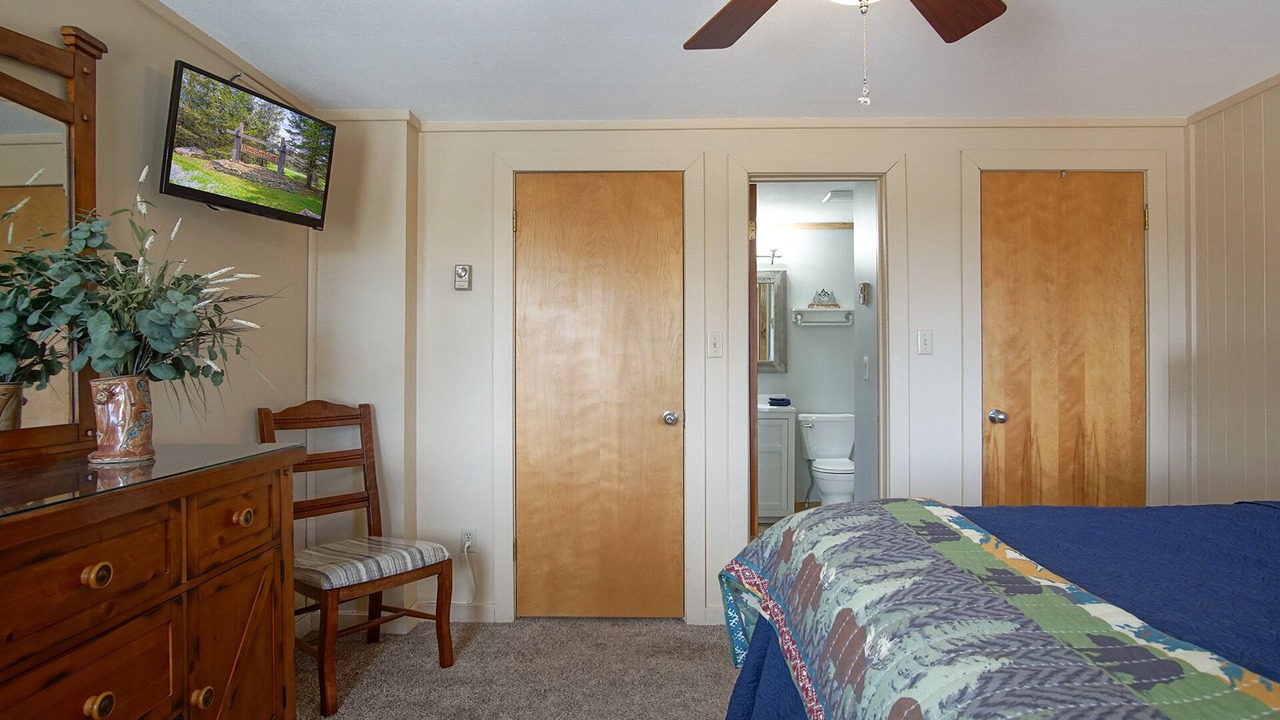 Photo of Bedroom in Snowshoe