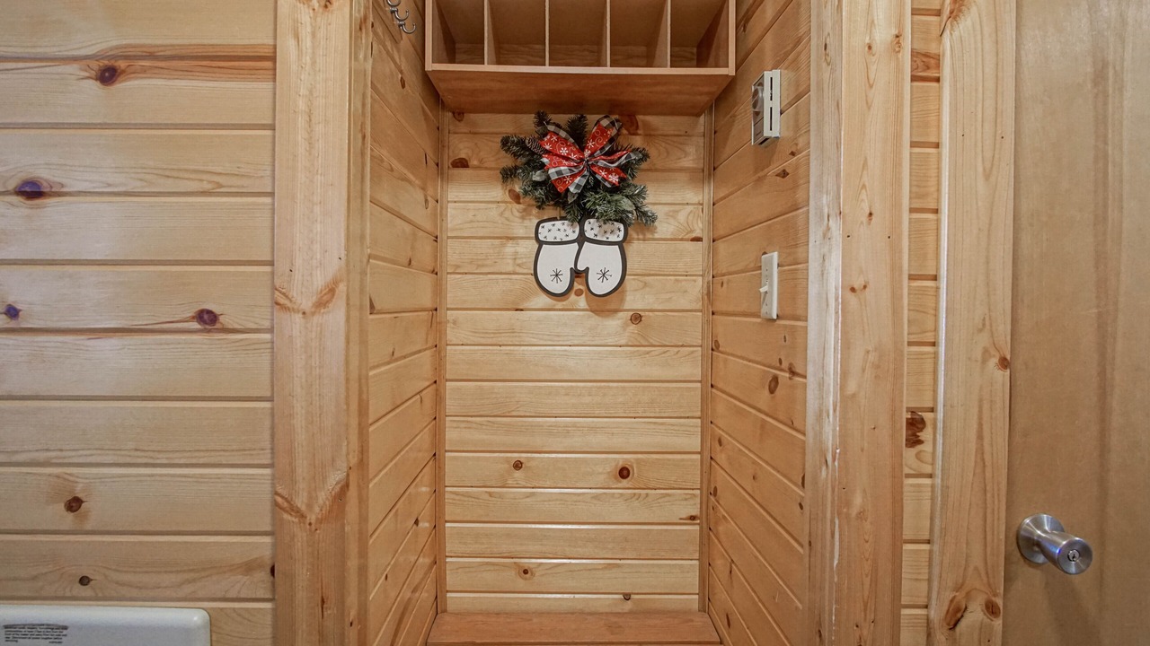 Photo of Others in Snowshoe