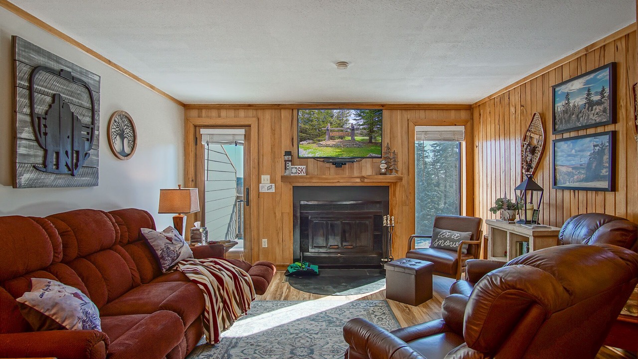 Photo of Livingroom in Snowshoe