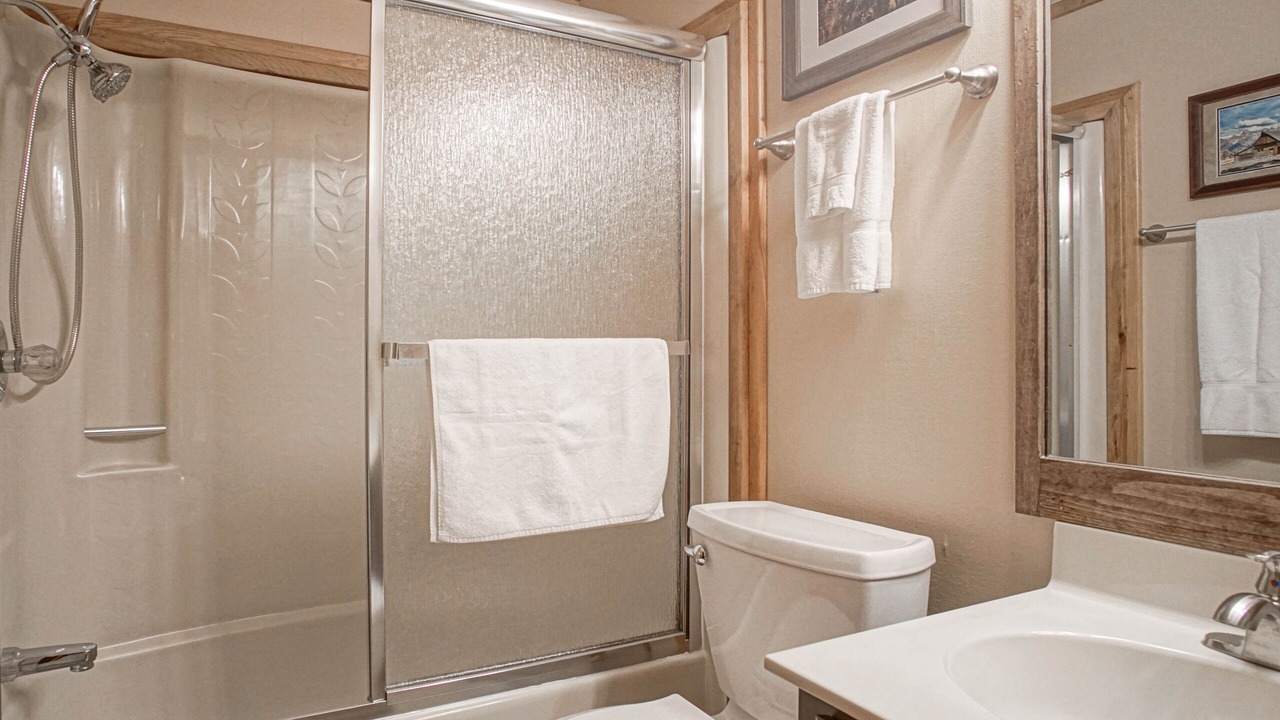 Photo of Bathroom in Snowshoe