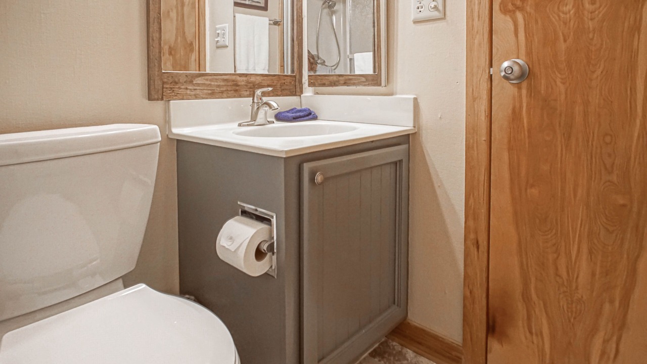 Photo of Bathroom in Snowshoe