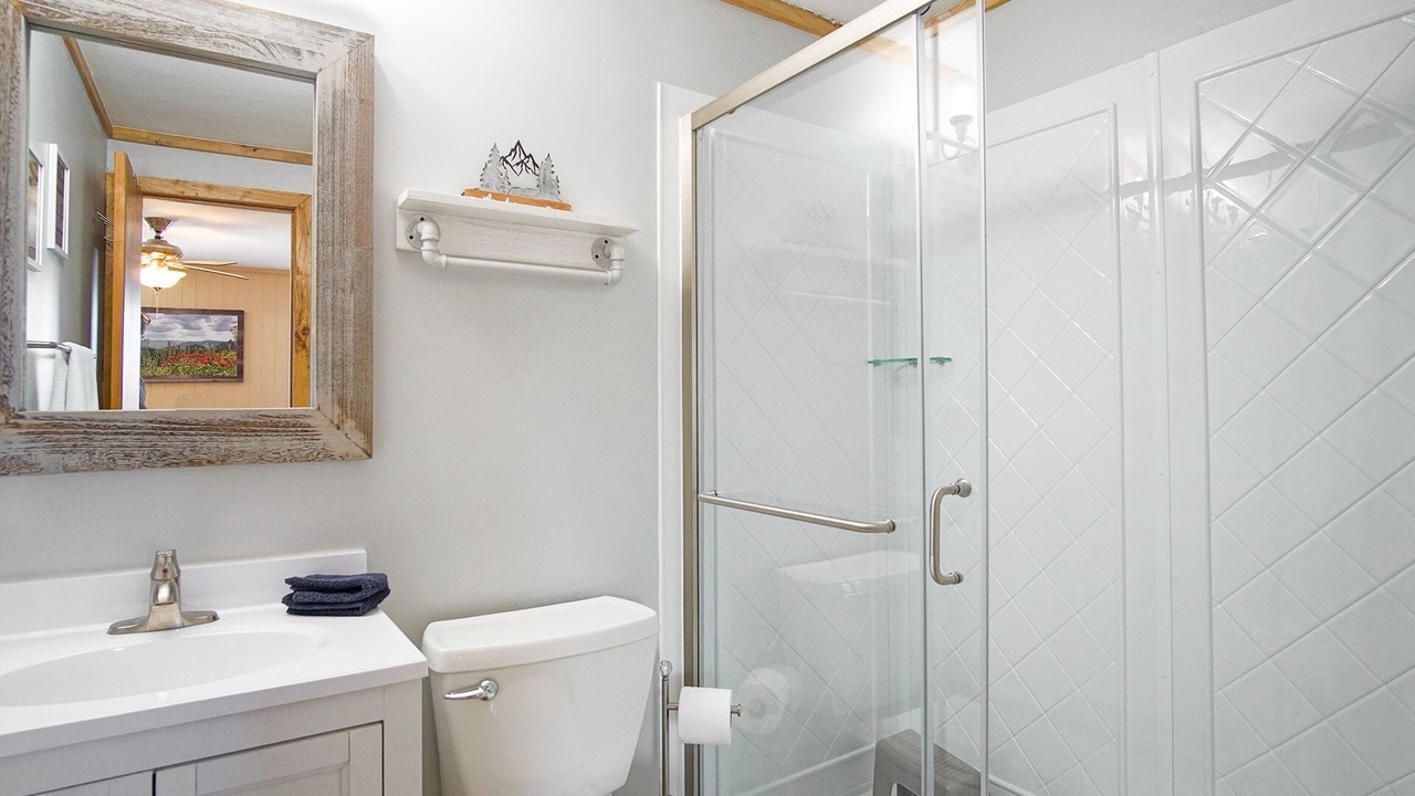Photo of Bathroom in Snowshoe