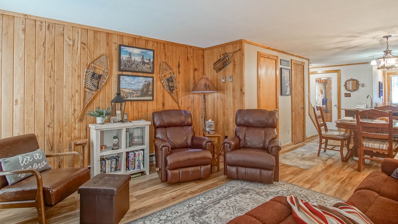 Photo of Livingroom in Snowshoe