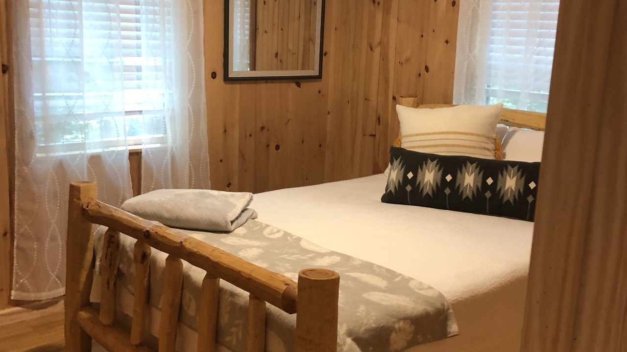 Photo of Bedroom in Mount Nebo