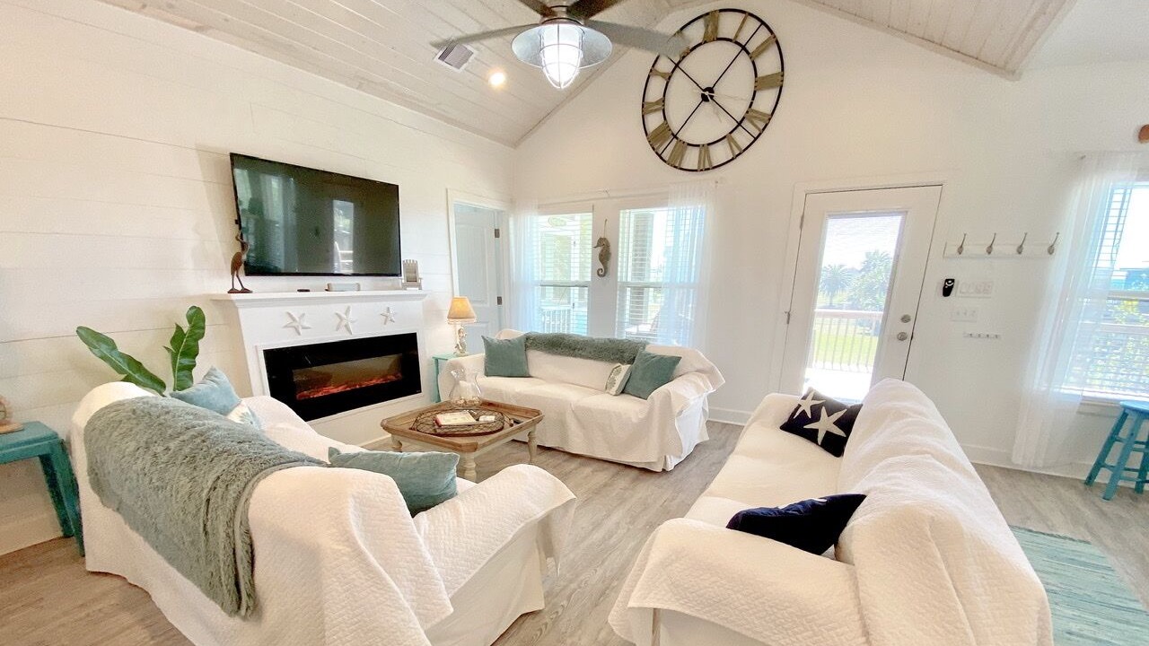 Photo of Livingroom in Crystal Beach