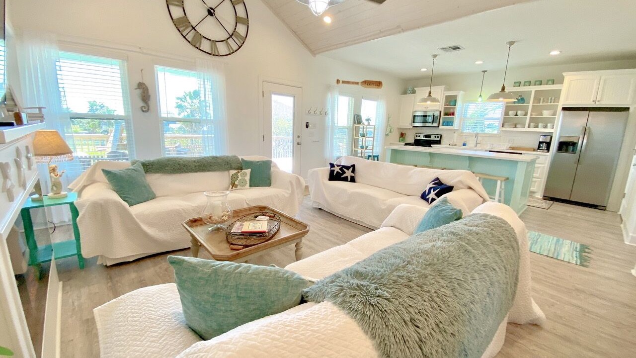 Photo of Livingroom in Crystal Beach