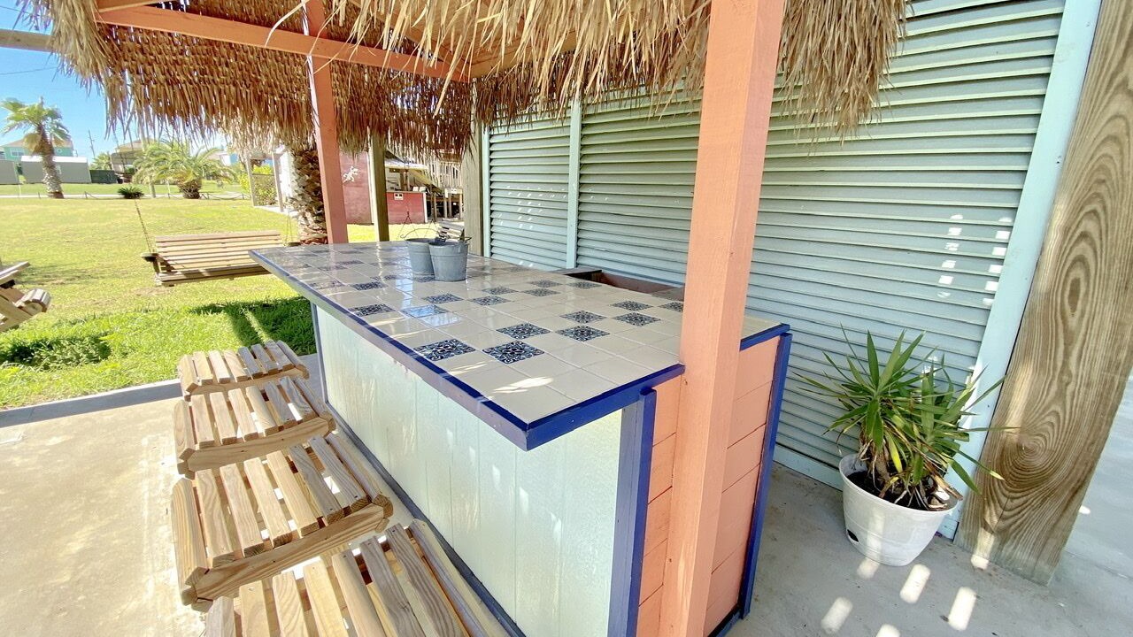 Photo of Patio Balcony in Crystal Beach