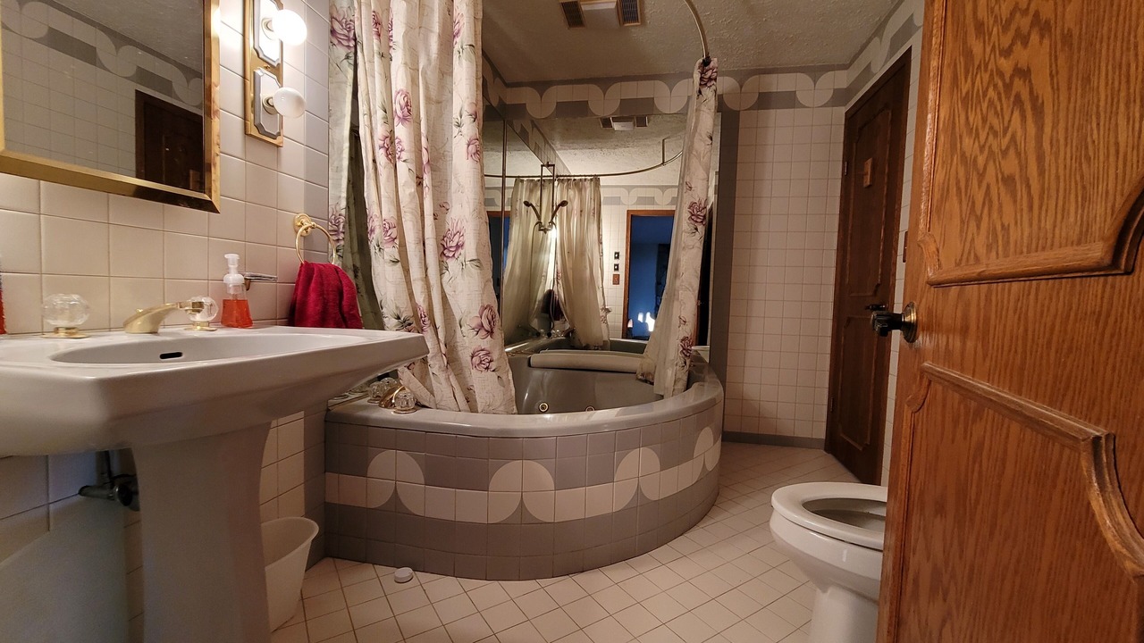 Photo of Bathroom in Jefferson