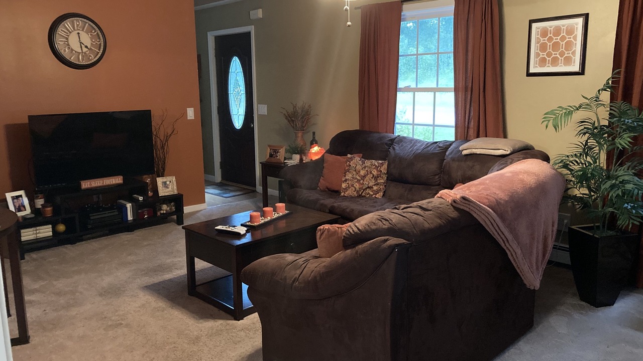 Photo of Livingroom in Clifton Park