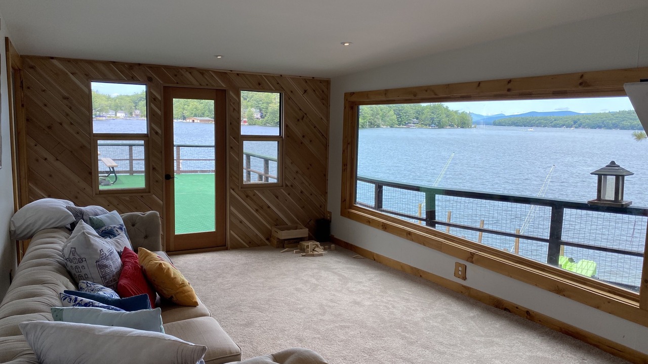 Photo of Livingroom in West Alton