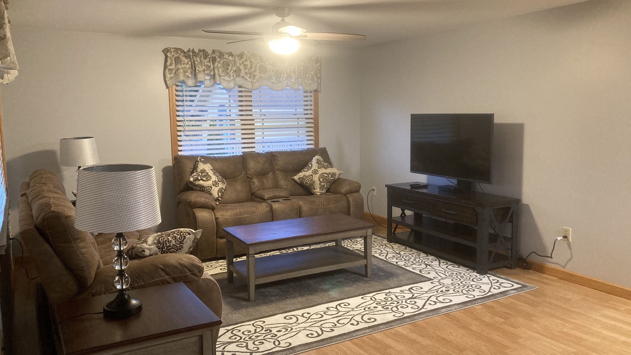 Photo of Bedroom in Lee