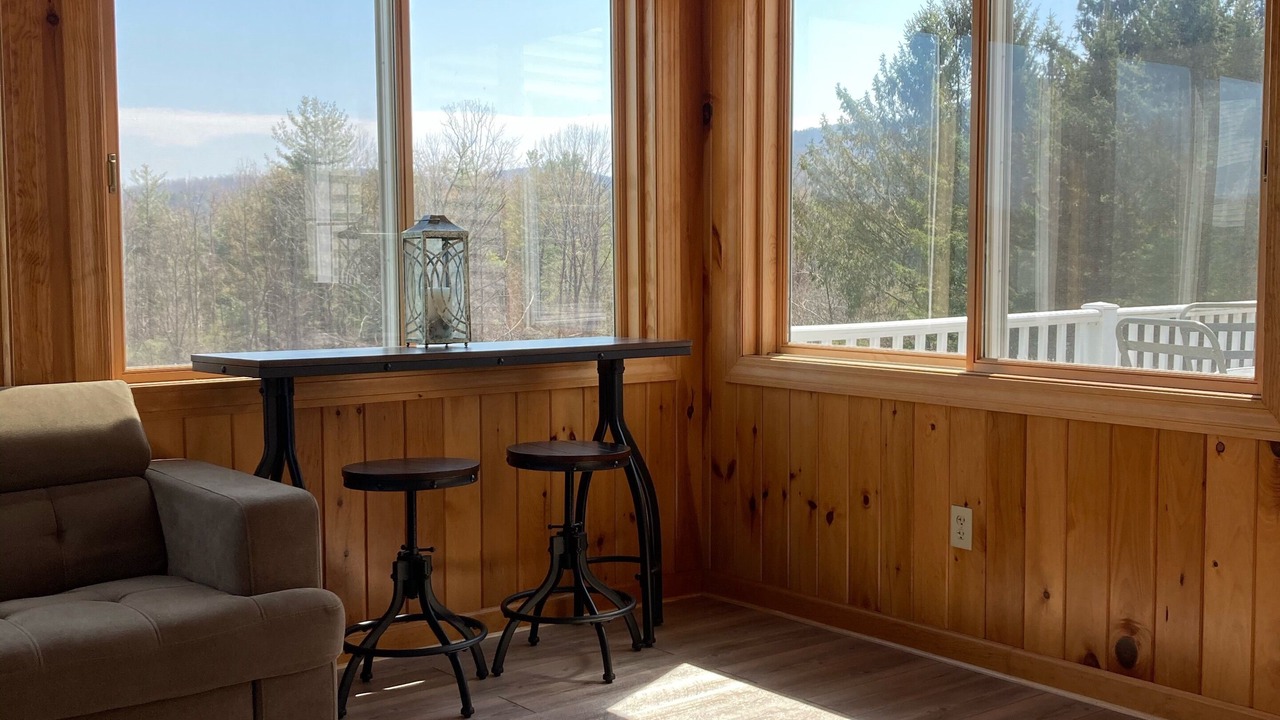 Photo of Bedroom in Lee