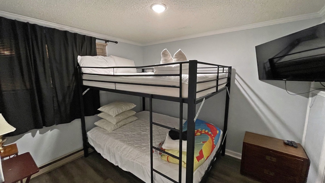 Photo of Bedroom in Snowshoe