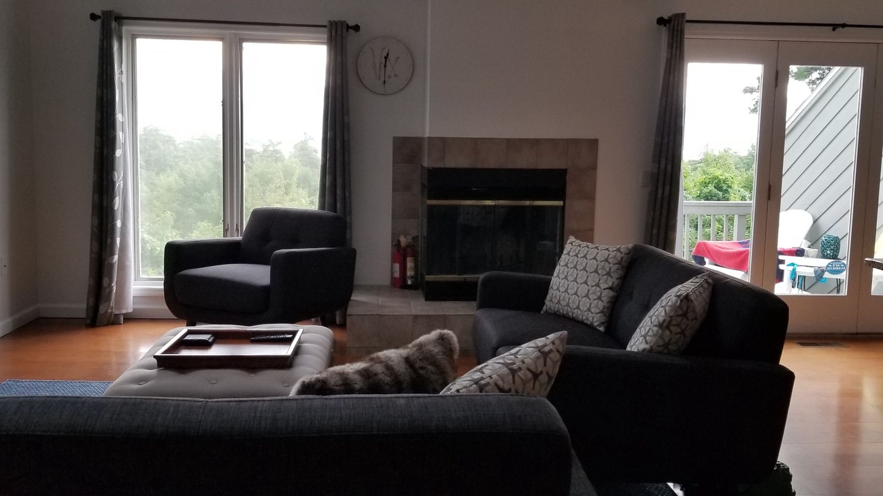 Photo of Livingroom in Bolton Landing