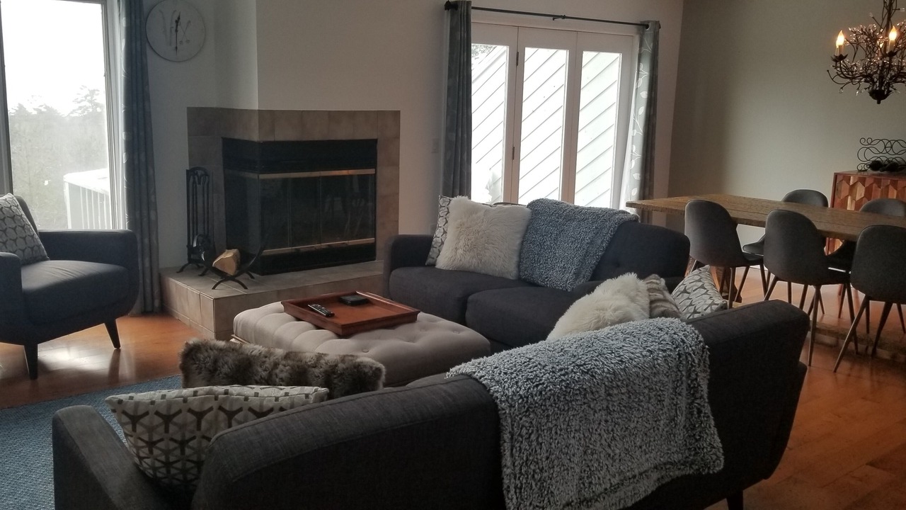 Photo of Livingroom in Bolton Landing
