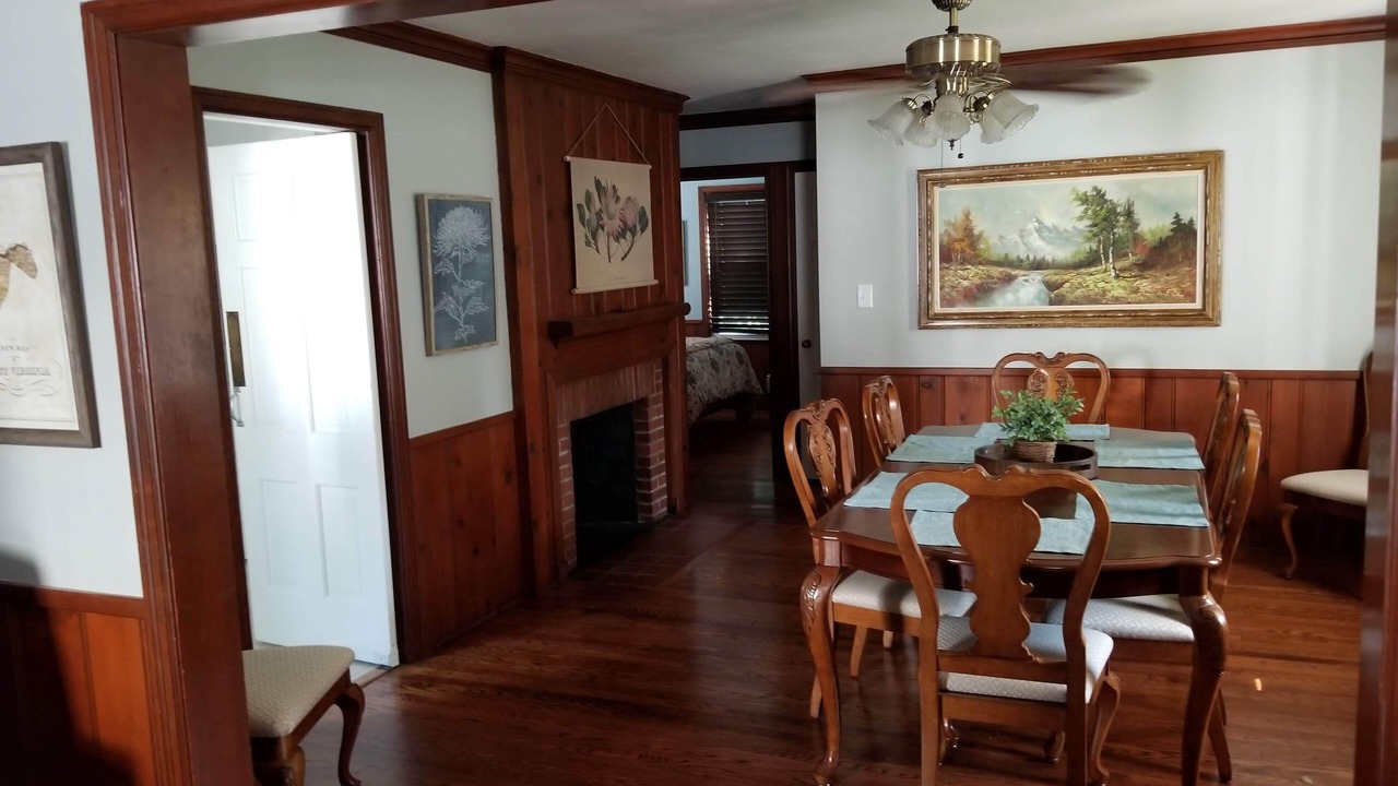 Photo of Livingroom in Charleston
