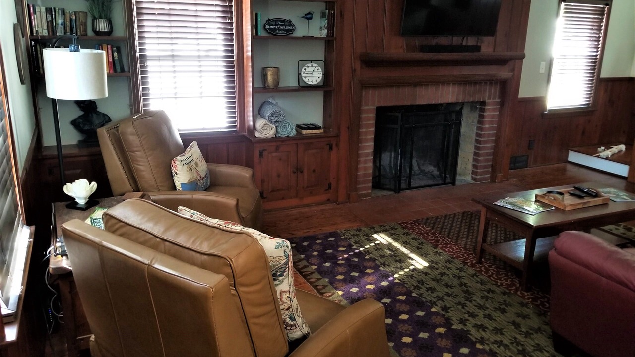 Photo of Livingroom in Charleston