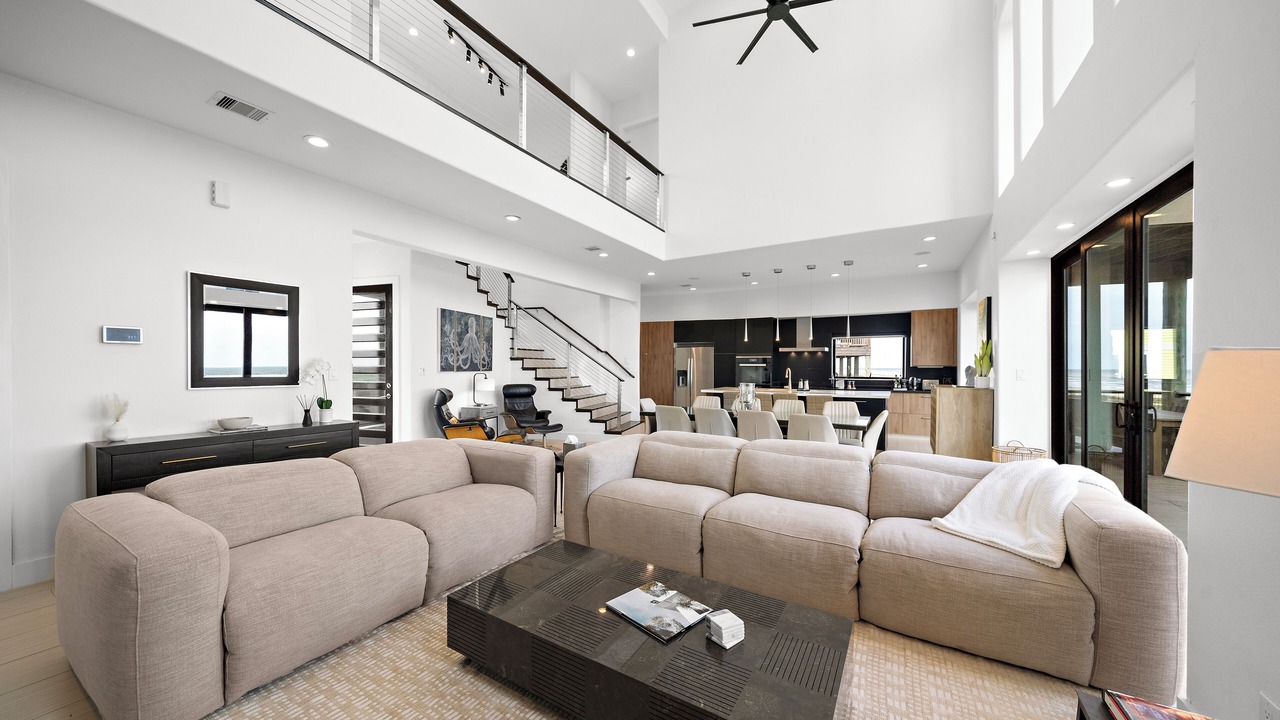 Photo of Livingroom in Miramar