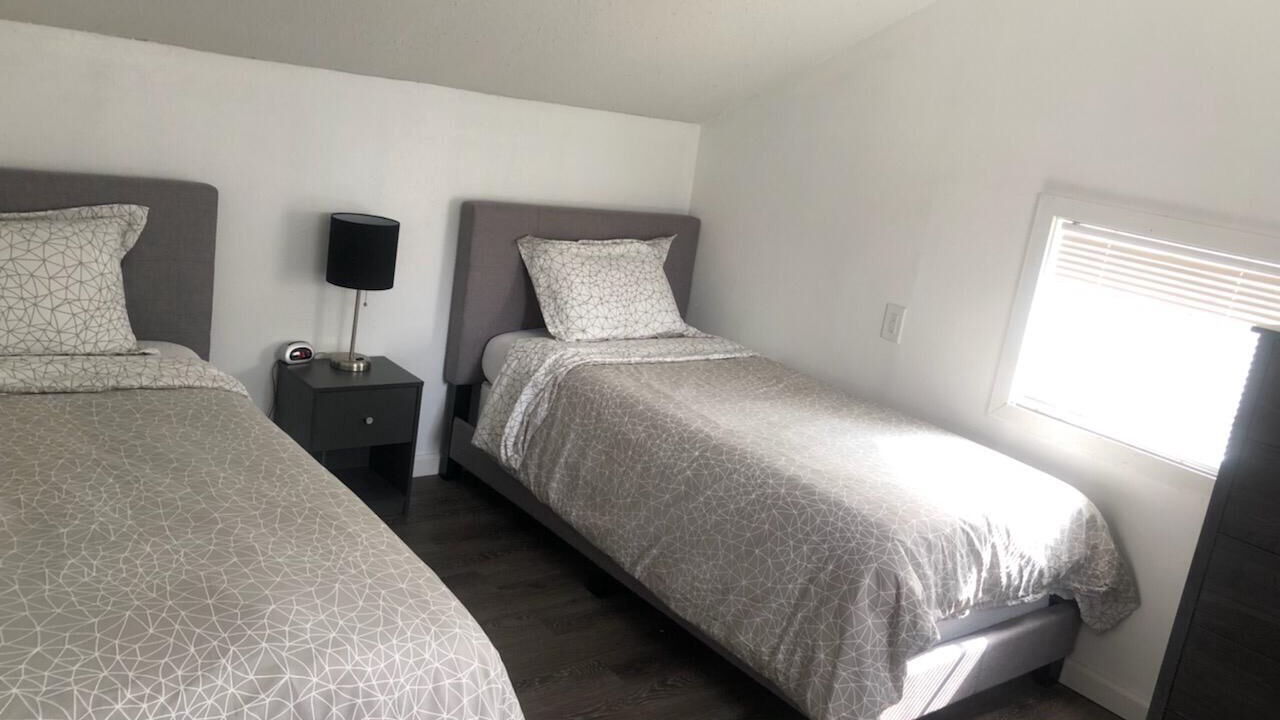 Photo of Bedroom in Roscoe