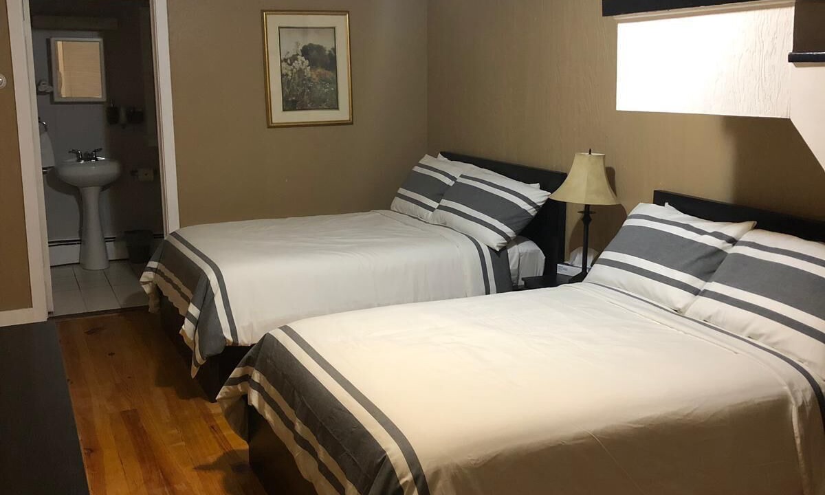 Photo of Bedroom in Roscoe