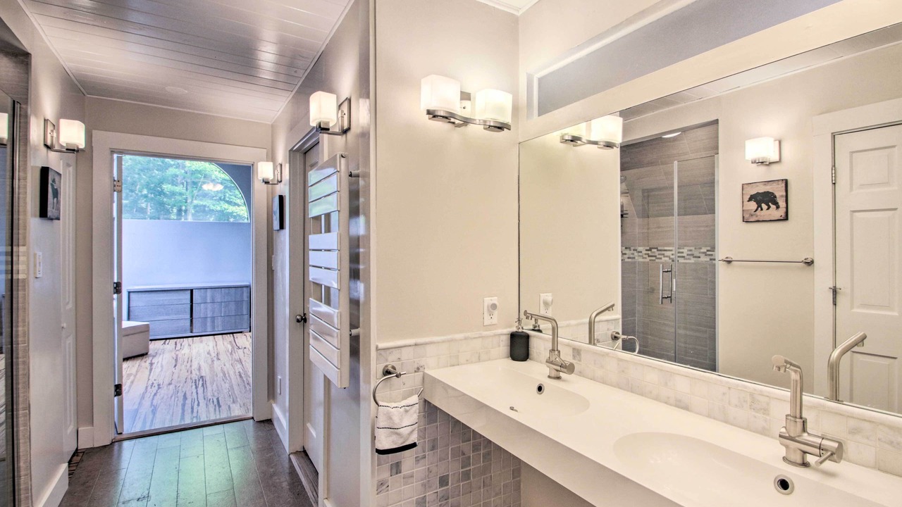 Photo of Bathroom in Thornton