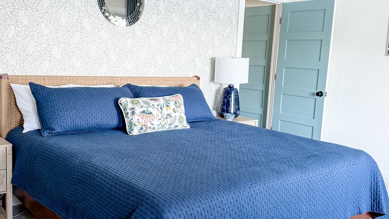 Photo of Bedroom in Sunapee