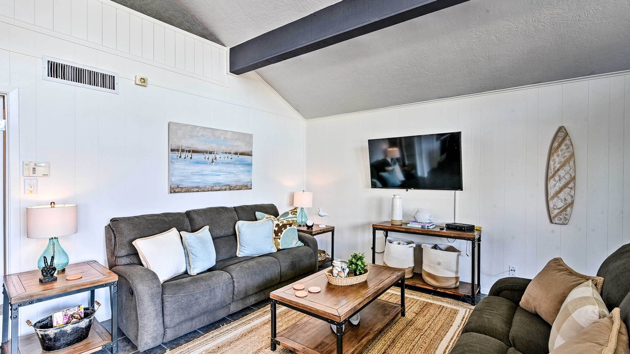 Photo of Bedroom in Pirates Beach