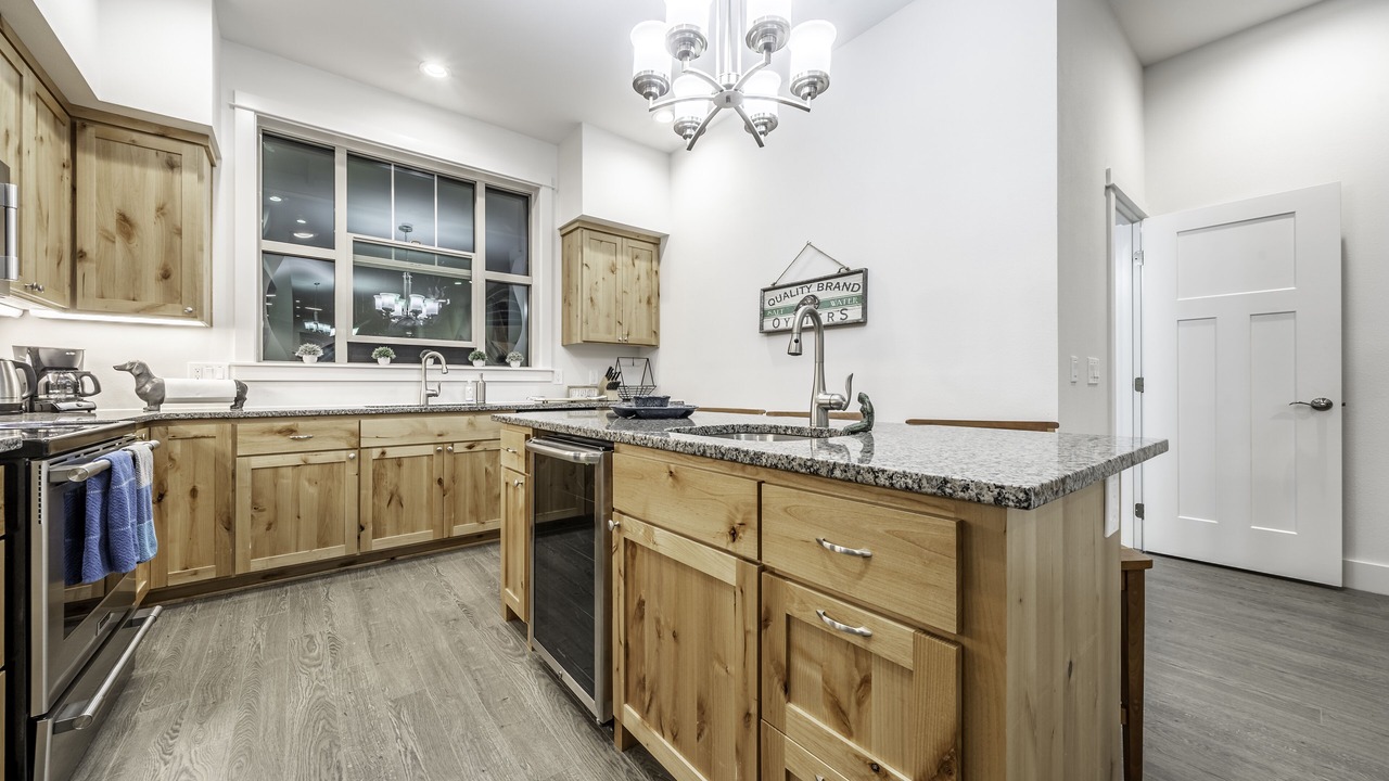 Photo of Kitchen in Coos Bay