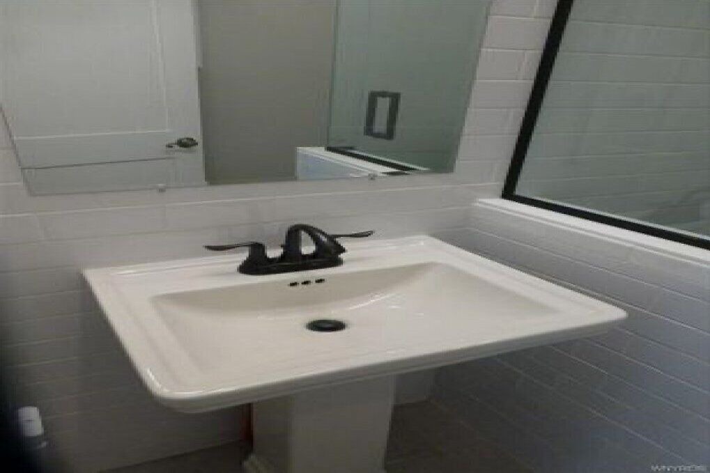 Photo of Bathroom in Niagara Falls