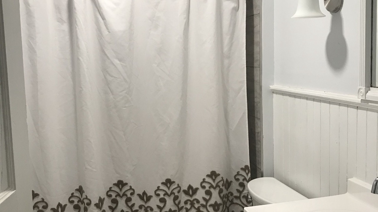 Photo of Bathroom in Front Park