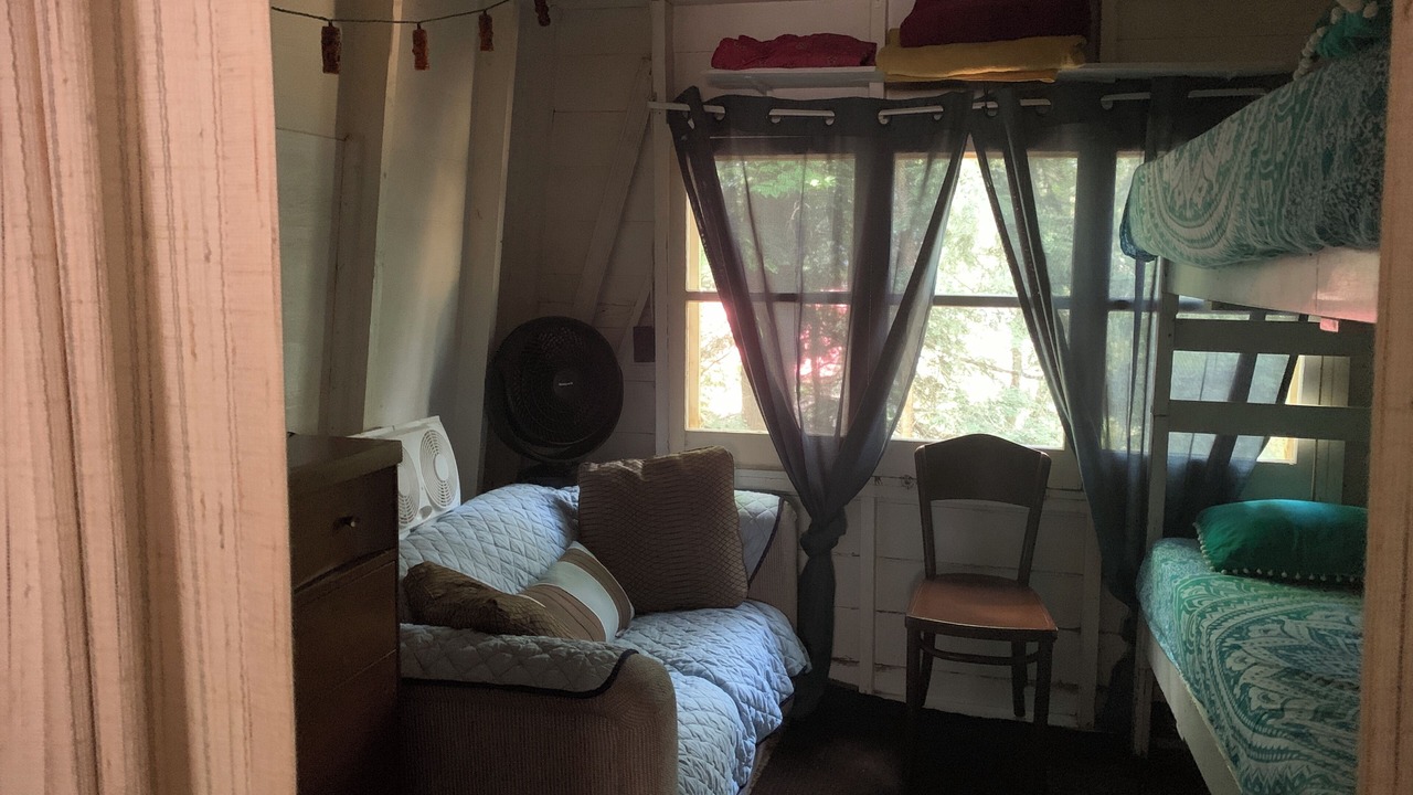 Photo of Bedroom in Hadley