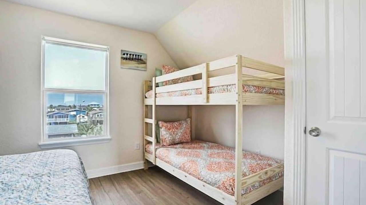 Photo of Bedroom in Surfside Beach