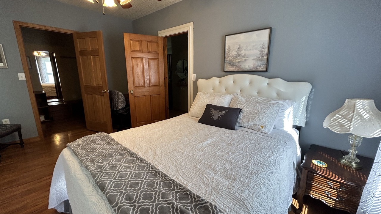 Photo of Bedroom in Montour Falls