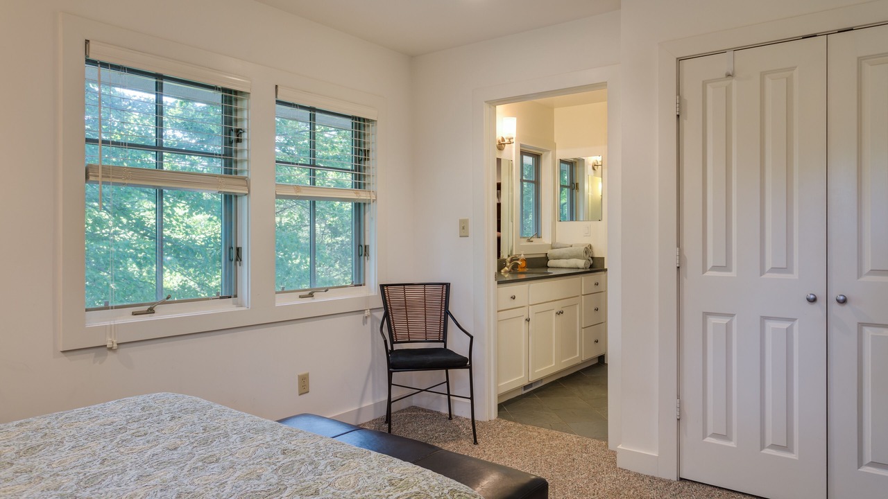 Photo of Bedroom in Batesville