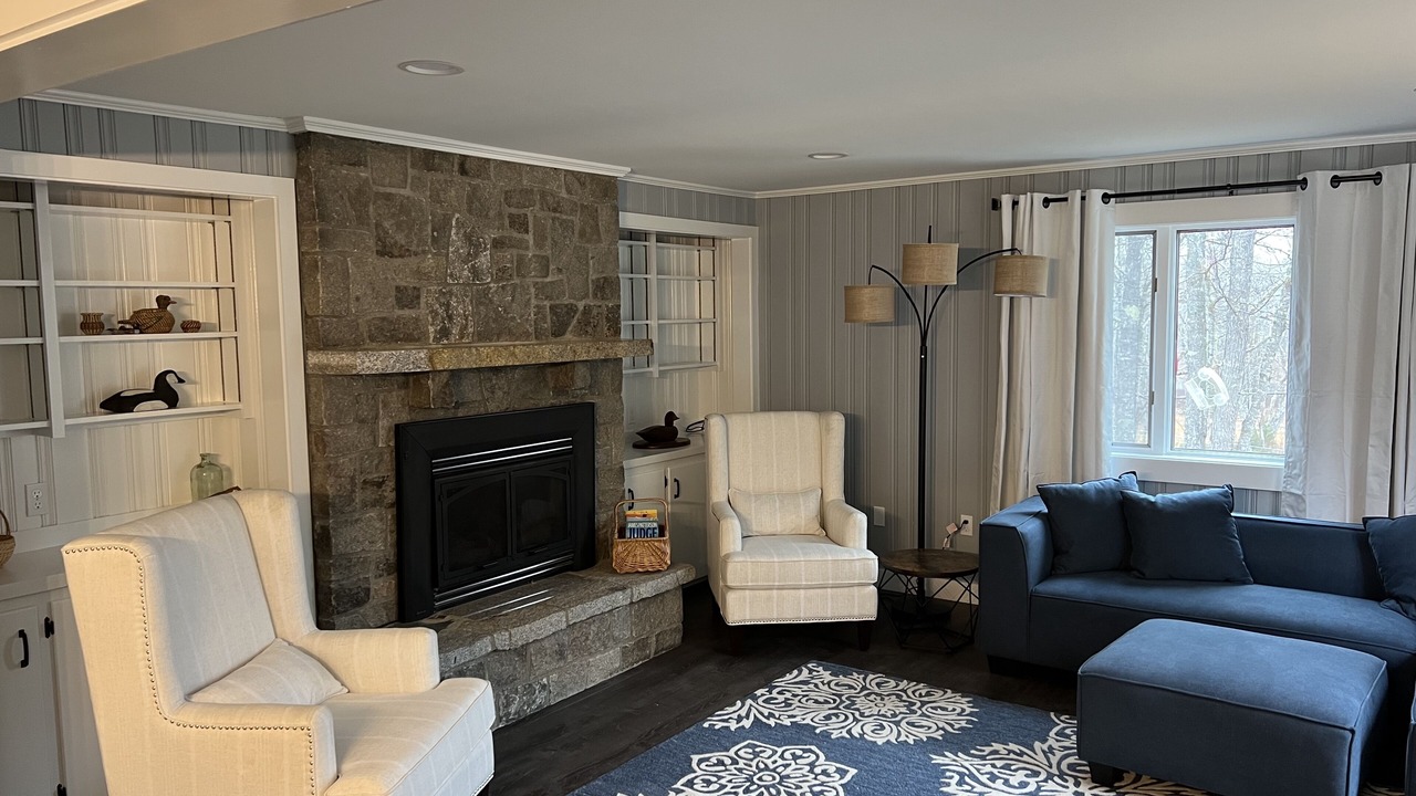 Photo of Livingroom in Seal Cove