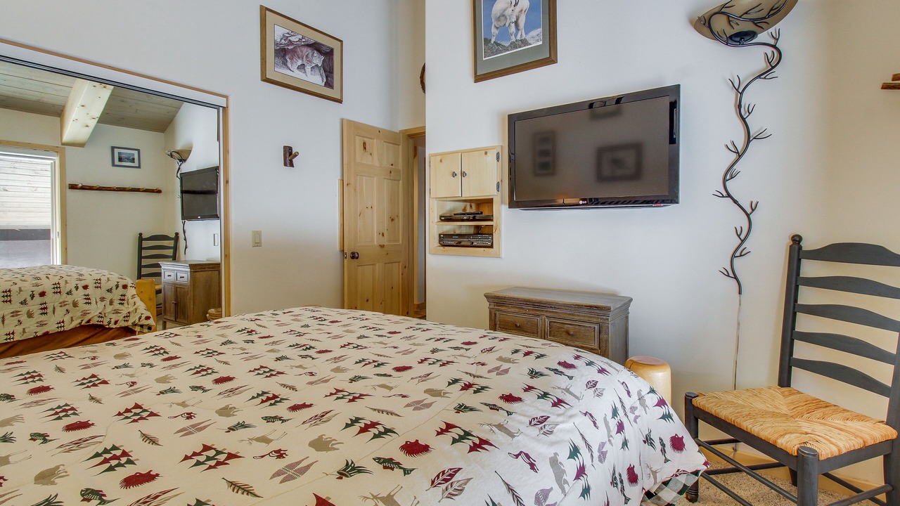 Photo of Bedroom in Mammoth Lakes