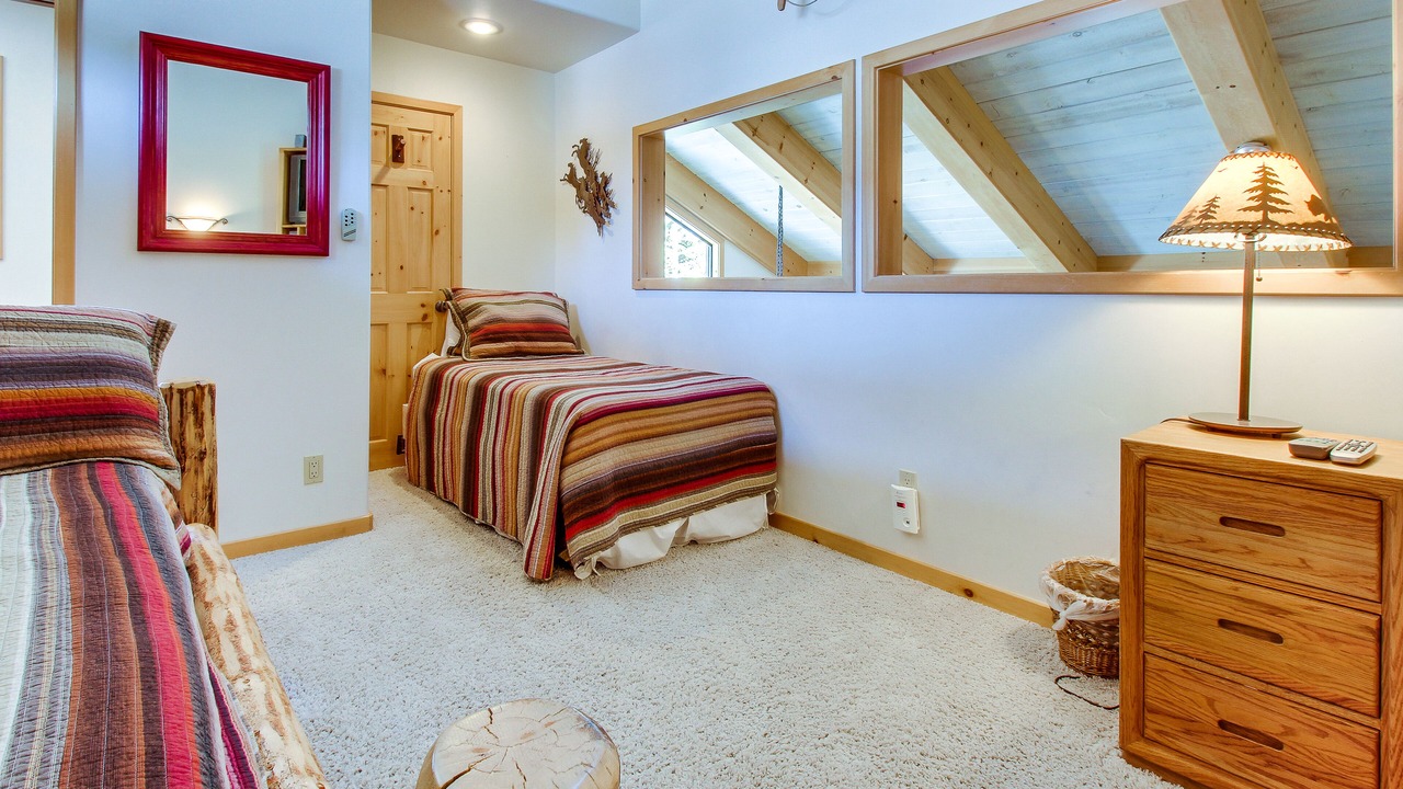 Photo of Bedroom in Mammoth Lakes