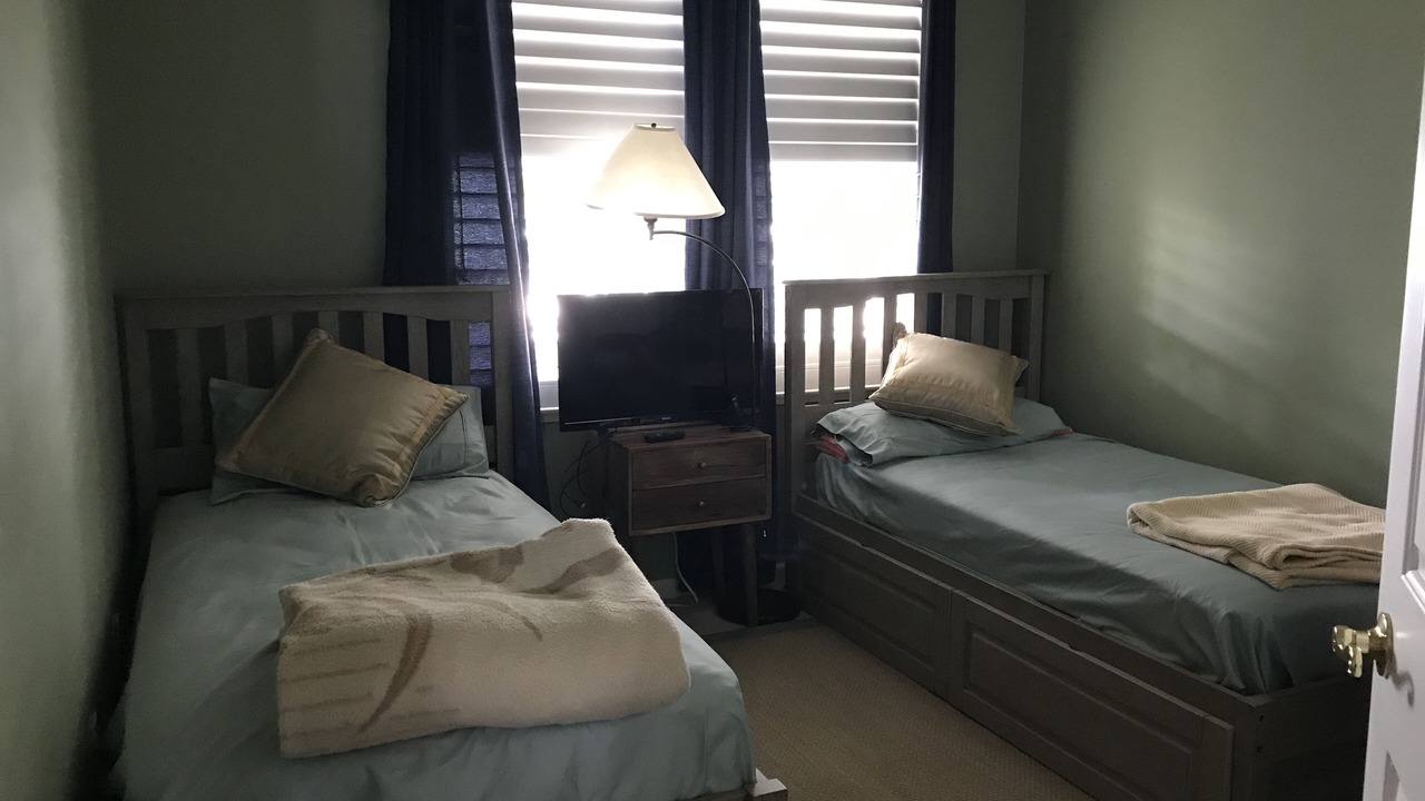 Photo of Bedroom in Sunset Island