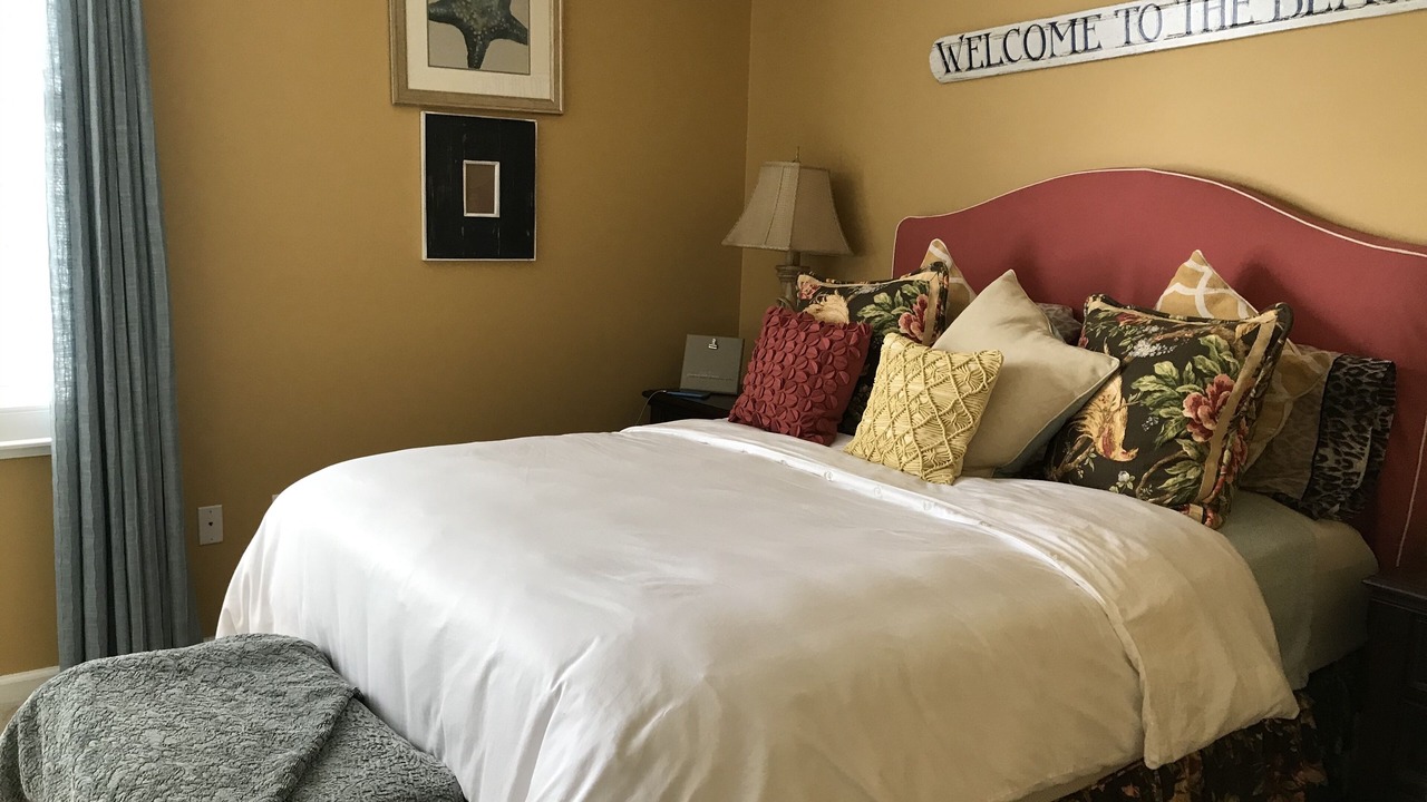 Photo of Bedroom in Sunset Island