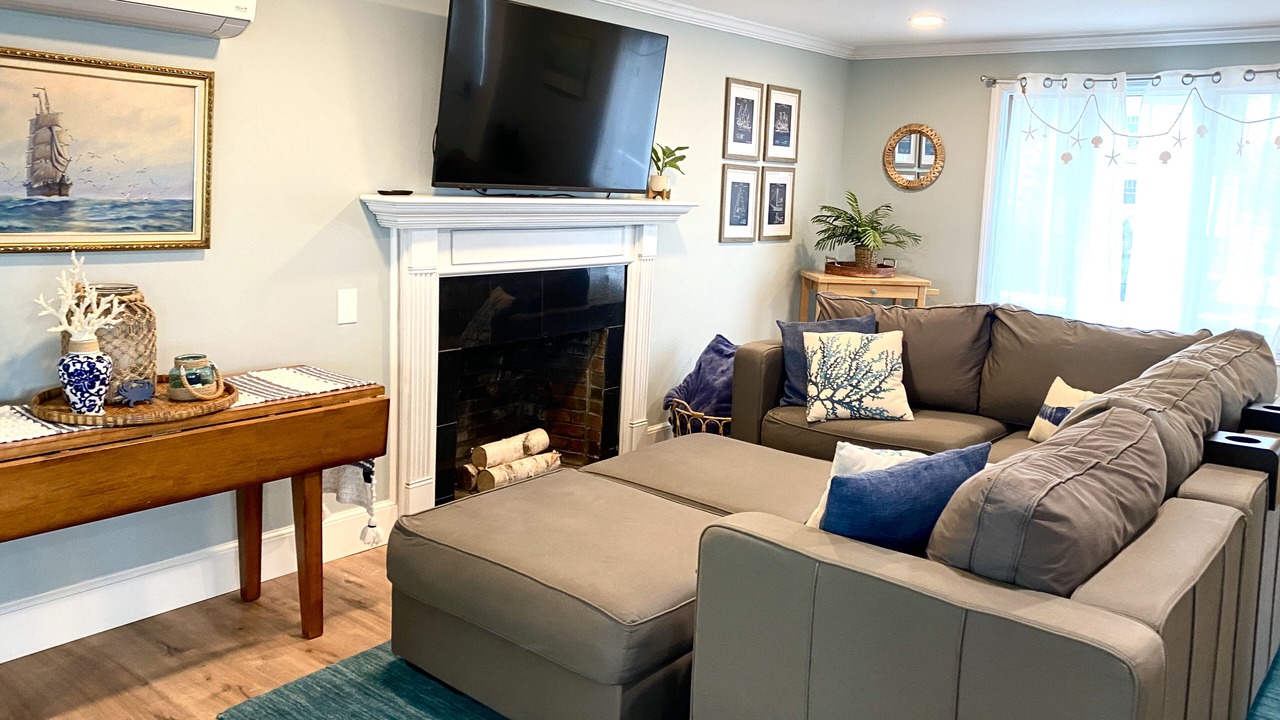 Photo of Livingroom in Minot