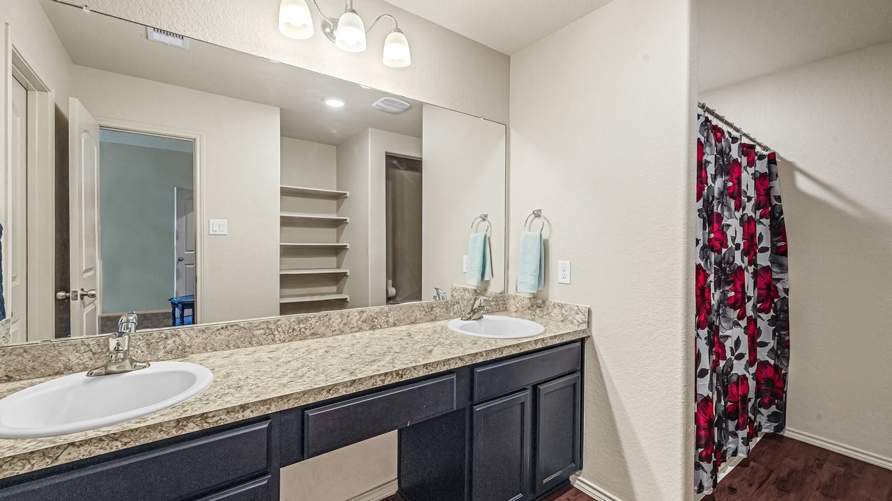 Photo of Bathroom in Channelview