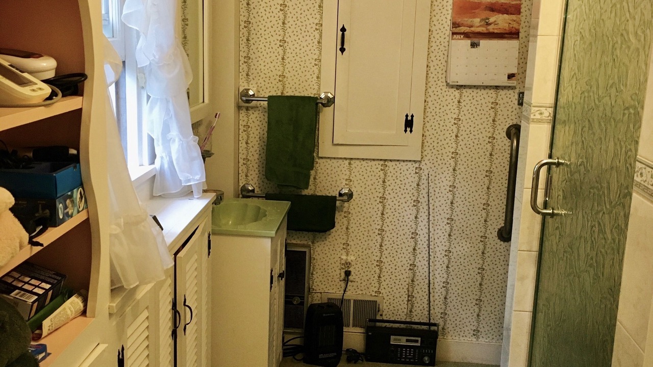 Photo of Bathroom in Ticonderoga