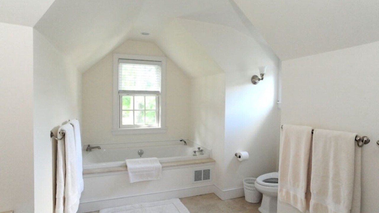 Photo of Bathroom in Wainscott