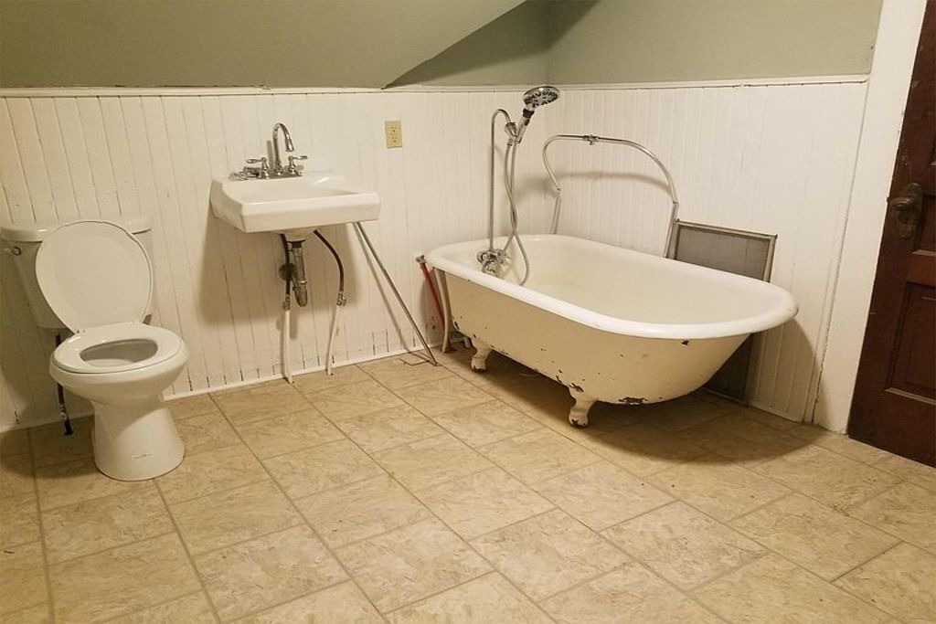 Photo of Bathroom in Black Rock
