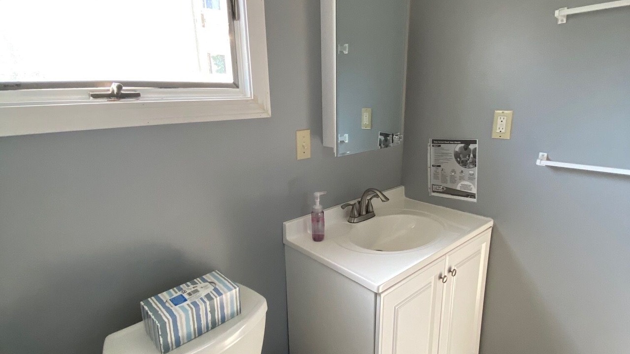 Photo of Bathroom in York Beach