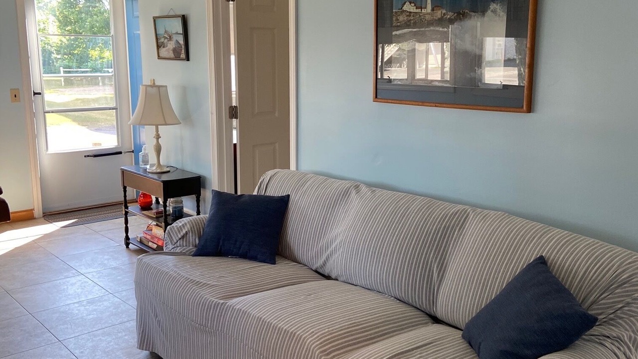 Photo of Livingroom in York Beach