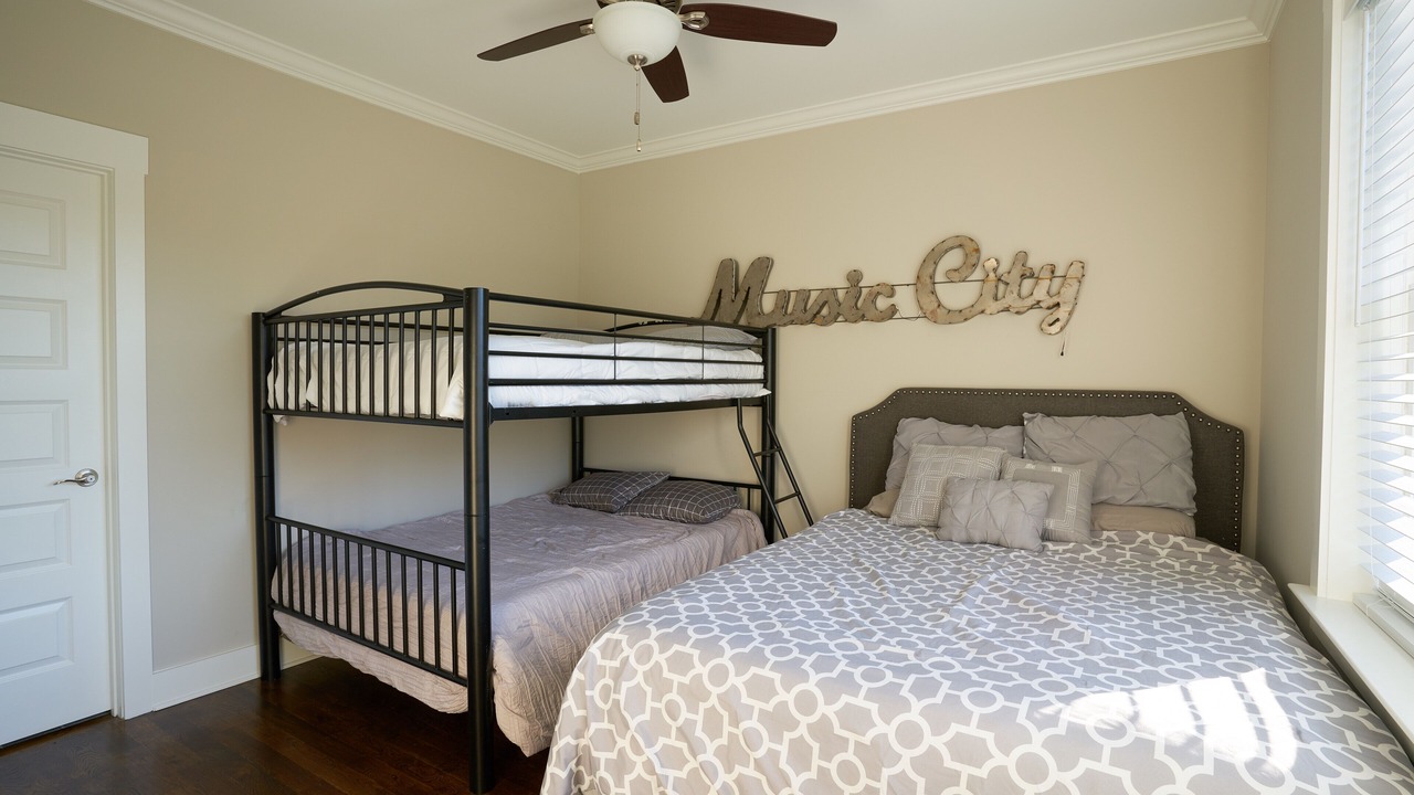 Photo of Bedroom in Cleveland Park