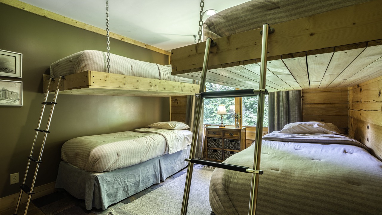 Photo of Bedroom in Roscoe